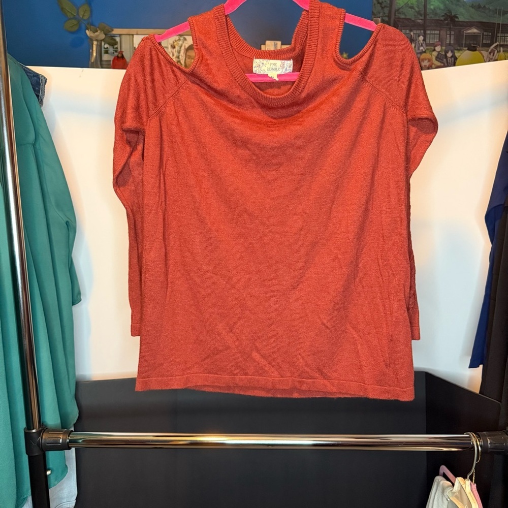 Pink Republic size XL Braided Long Sleeves with Shoulder Cut Out Rust Top - Picture 4 of 6